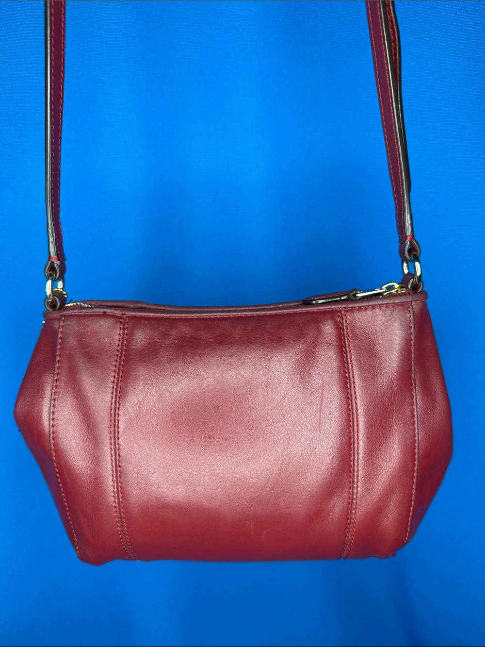 GORGEOUS COACH NEW YORK CRIMSON COLETTE CROSSBODY / SWINGPACK / SHOULDER BAG - Picture 6 of 17
